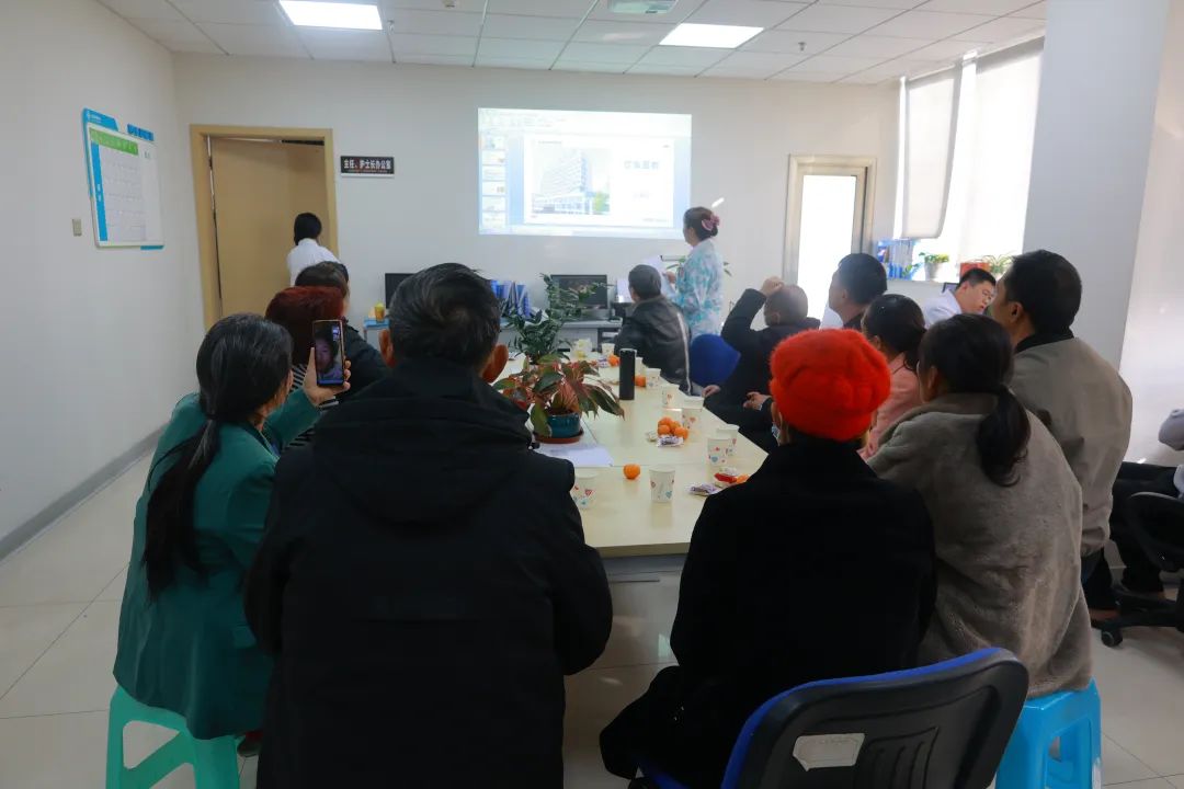 自貢高新腫瘤醫(yī)院三病區(qū)開展《腫瘤患者飲食指導的宣教會》